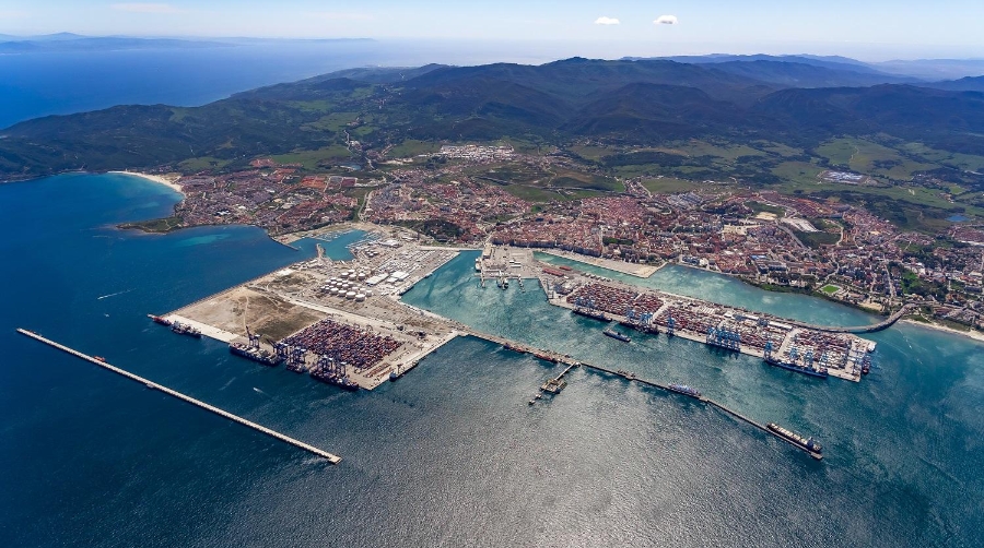 El rescate del “OS35” no afecta a la operativa del Puerto de Algeciras