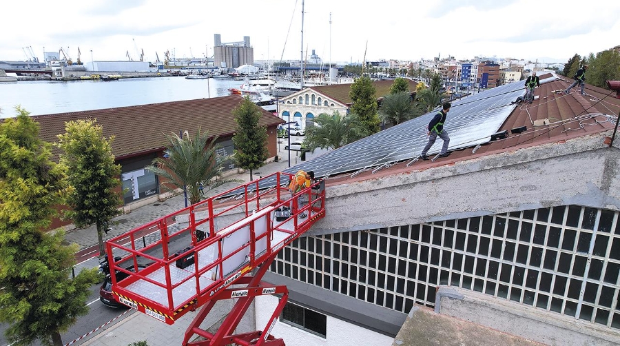 Port Tarragona instalará 600 placas solares en el Refugi 1
