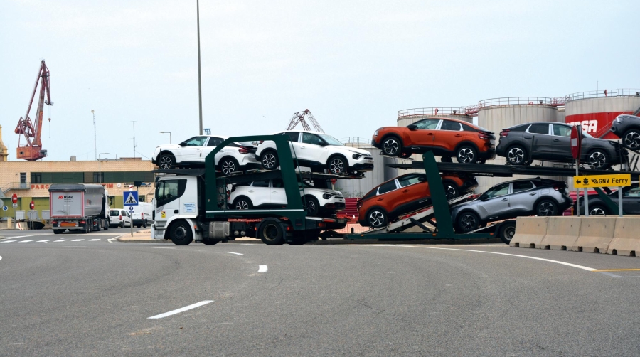 Aumenta la actividad del transporte en los puertos