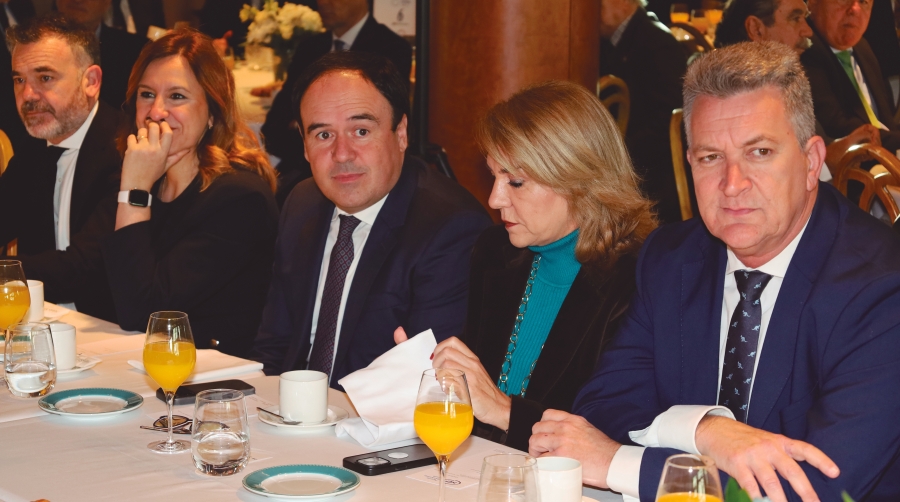 El Consell trabaja “con todas las herramientas” en la creación de nuevos espacios logísticos