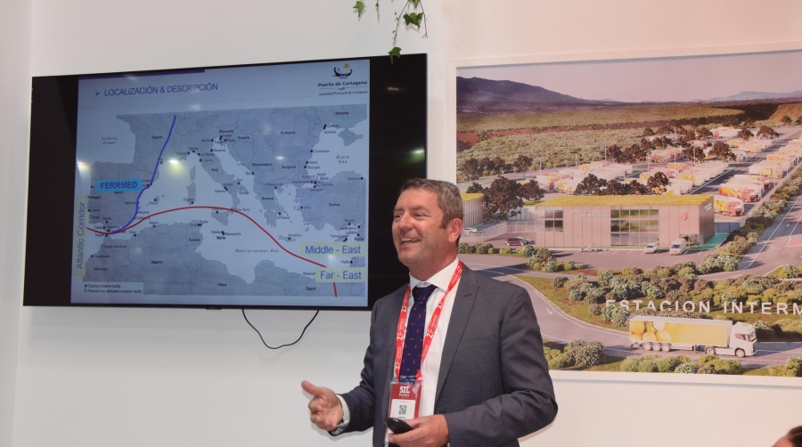 “En los próximos meses dará comienzo la expansión del Puerto de Cartagena en tierra”