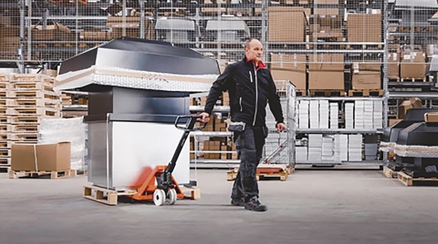 La colaboración comenzó con la transpaleta manual de alta capacidad de Toyota Material Handling, la Toyota Lifter LHM230.