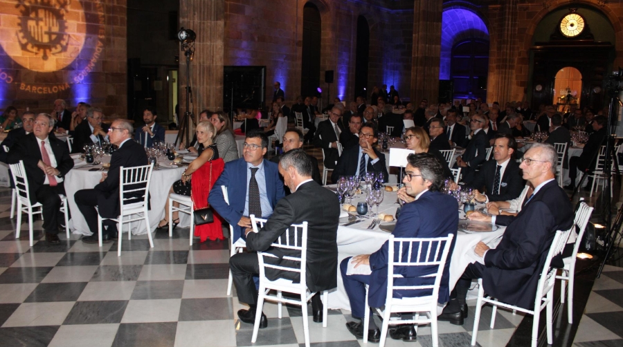 Llobet: “Seguiremos desarrollando nuestra misión en beneficio de la profesión y del comercio exterior”