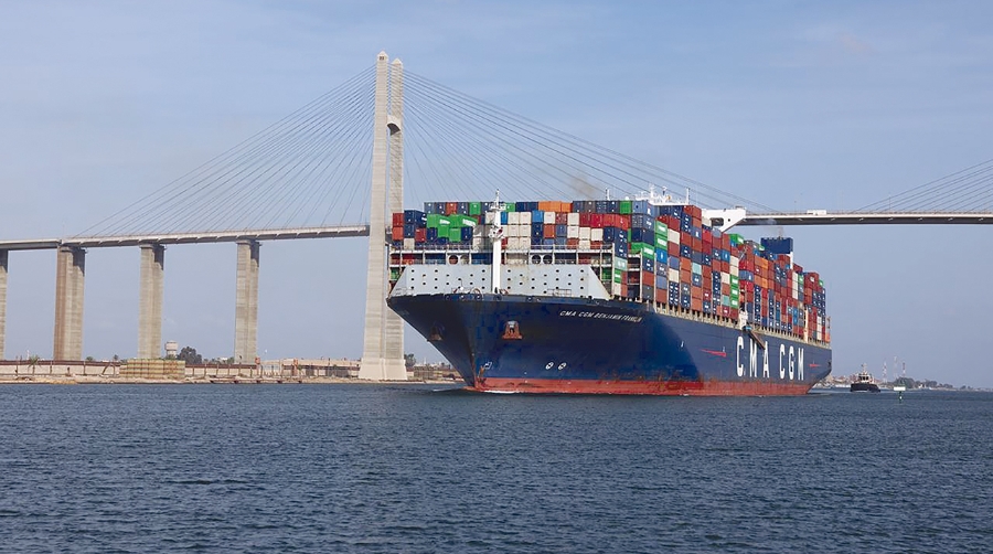 CMA CGM abrió el camino al retorno de los portacontenedores de gran tamaño al Canal de Suez.