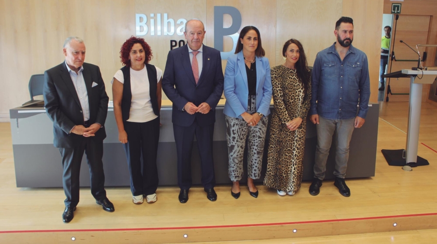 La estiba de Bilbao “destierra el conflicto” con un acuerdo crucial para consolidar la plantilla