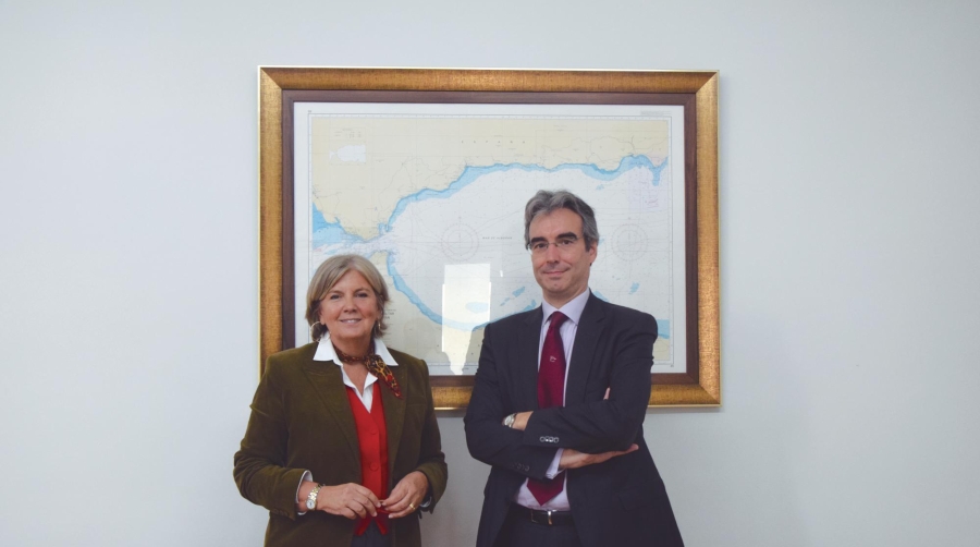 Mercedes Duch, especialista en Derecho Marítimo y Seguros, y Víctor del Campo, miembro del despacho Martínez-Echevarría Abogados. Foto M.C.