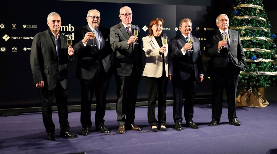 La comunidad portuaria de Barcelona mira hacia un 2026 menos convulso y más estable