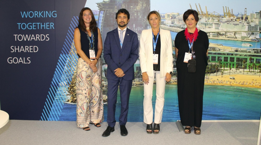 Port de Barcelona y las navieras apuestan por la energía limpia
