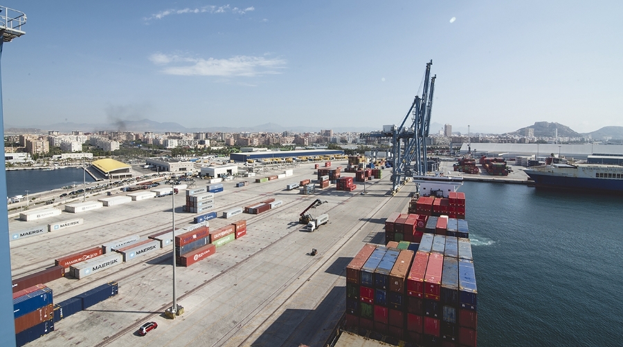 El Puerto de Alicante alcanza la mejor cifra de negocio de su historia