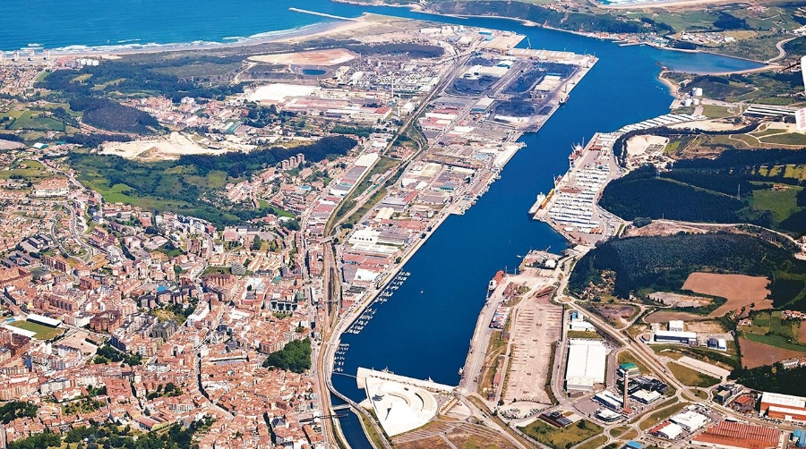 La entrada del “Kristian Oldendorff” está prevista para las 13:30 horas en la ría avilesina.