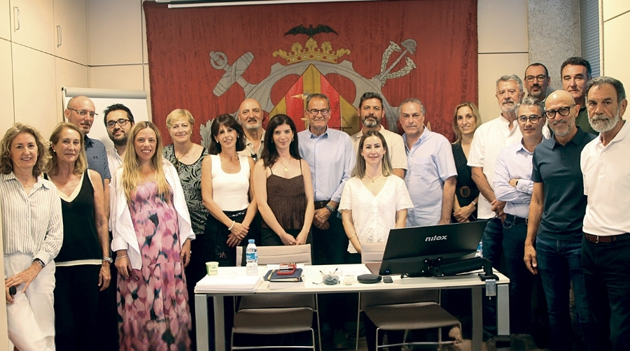 COACAV impulsa la relación profesional en su Junta General Extraordinaria