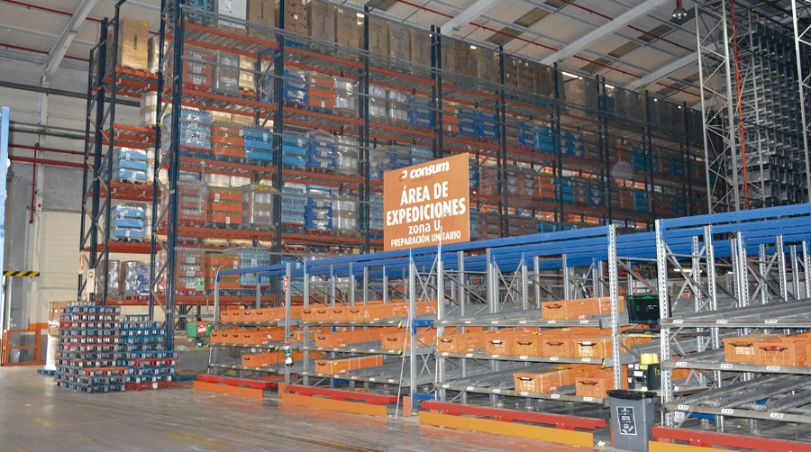 Plataforma logística de Consum en Silla. Foto J.C.P.