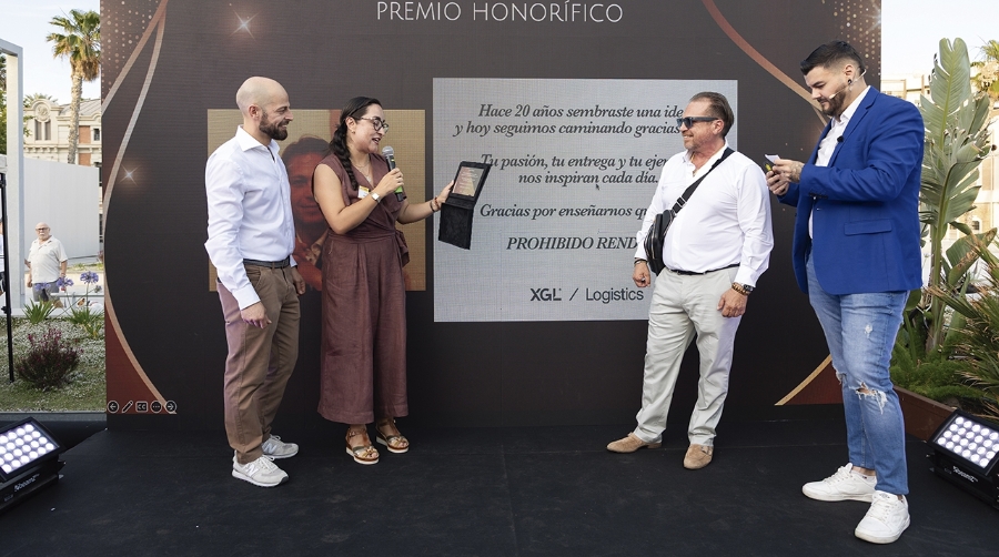 El CEO de XGL Logistics, Angelo Russo, recibió el premio Honorífico.