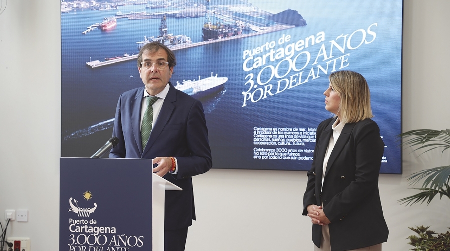 La fachada marítima, escenario del aniversario del Puerto de Cartagena