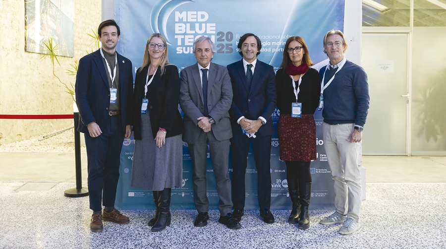 Autoridades presentes en el MedBlueTech Summit de Alicante.