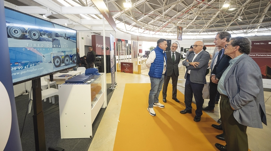 El CEO de Portrailer, Augusto Martínez, intercambió impresiones sobre transporte y logística con el presidente del Cabildo de Gran Canaria, Antonio Morales.