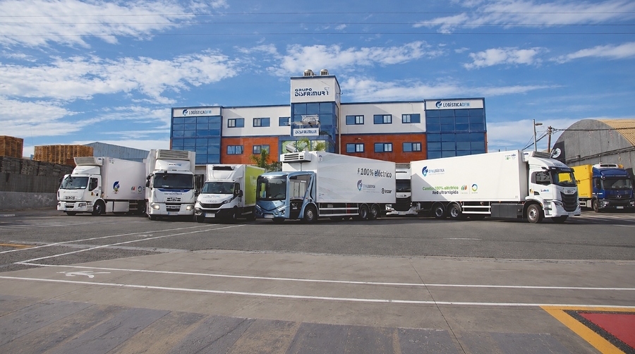 DFM Logística ha incorporado cinco nuevos camiones eléctricos.