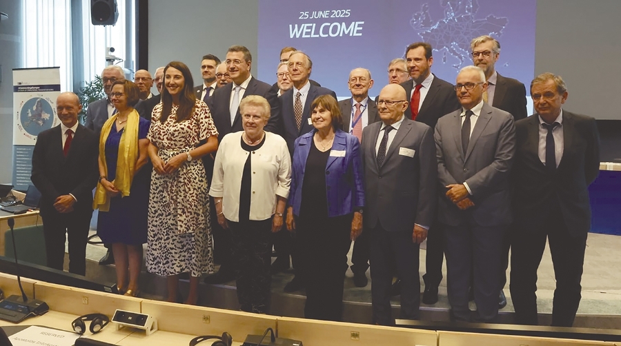 El acto ha reunido a expertos del sector para reflexionar sobre los avances logrados durante estas dos décadas.