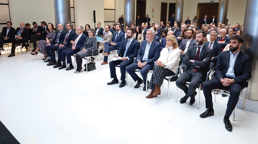 Baleària aspira a operar su terminal en el Puerto de Valencia en 2030