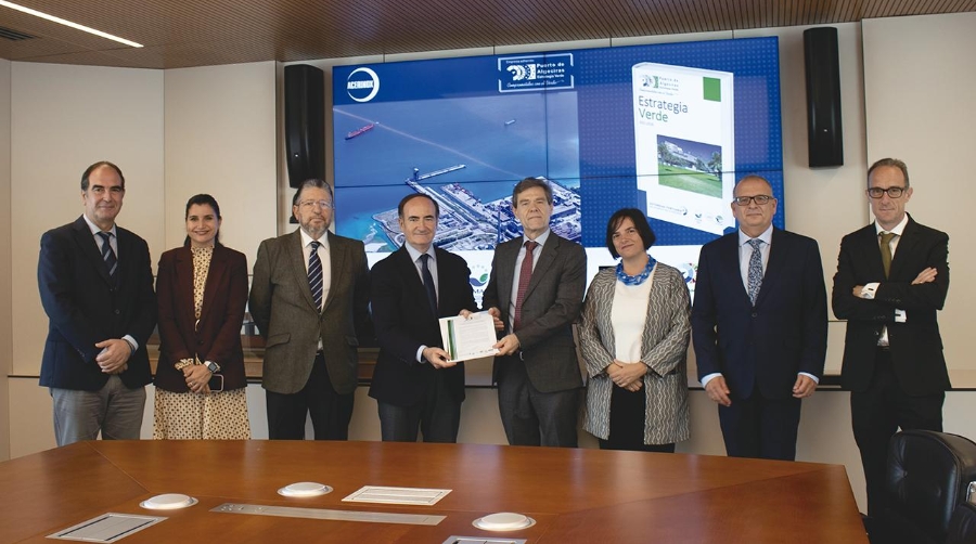 Acerinox se ha unido a la Estrategia Verde de la Autoridad Portuaria de la Bahía de Algeciras.