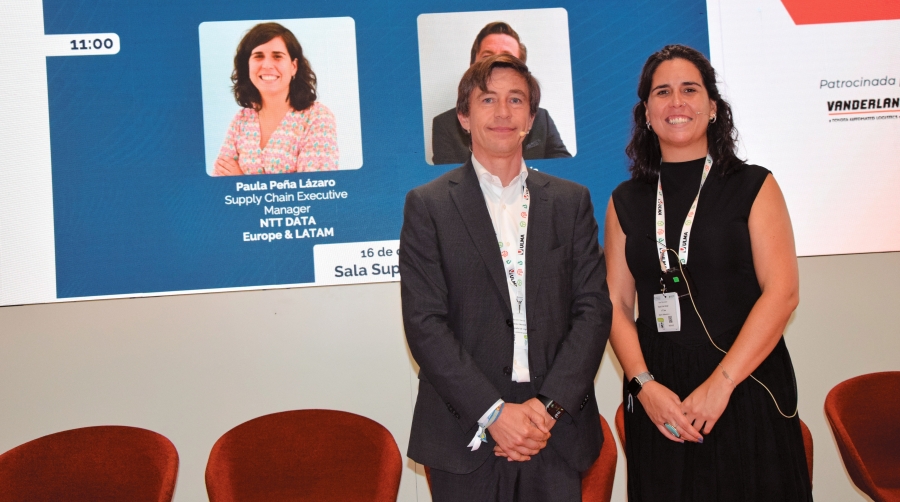 Ramón García (CEL) y Paula Peña (NTT Data). Foto M.C.