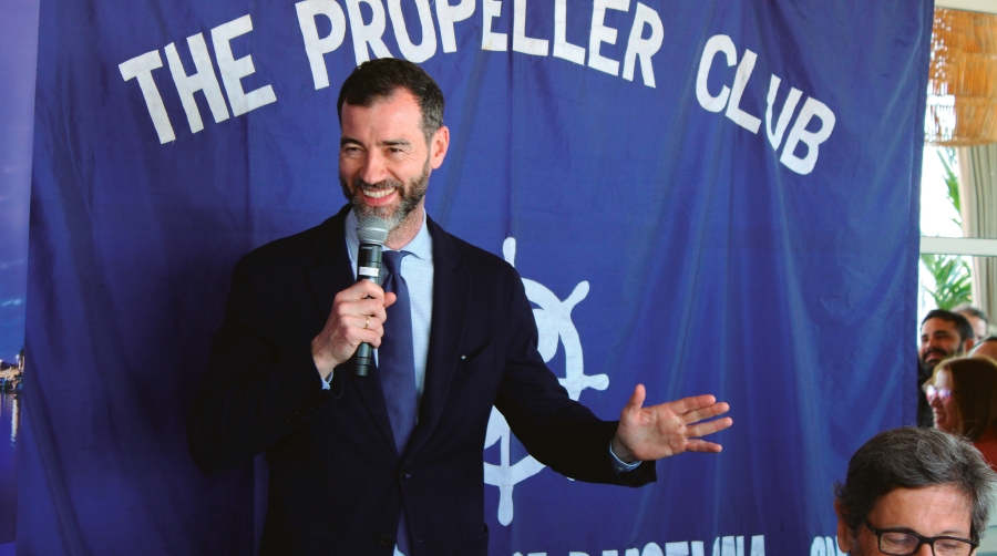 El secretario general de Transportes Aéreo y Marítimo del Ministerio de Transportes y Movilidad Sostenible, Benito Núñez, participó en el almuerzo-coloquio de Propeller Barcelona. Foto: J.M.