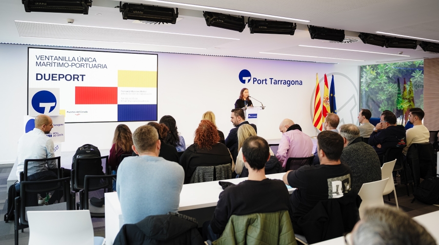 Port Tarragona ha presentado a la comunidad portuaria el sistema telemático de gestión de escalas DUEPORT.