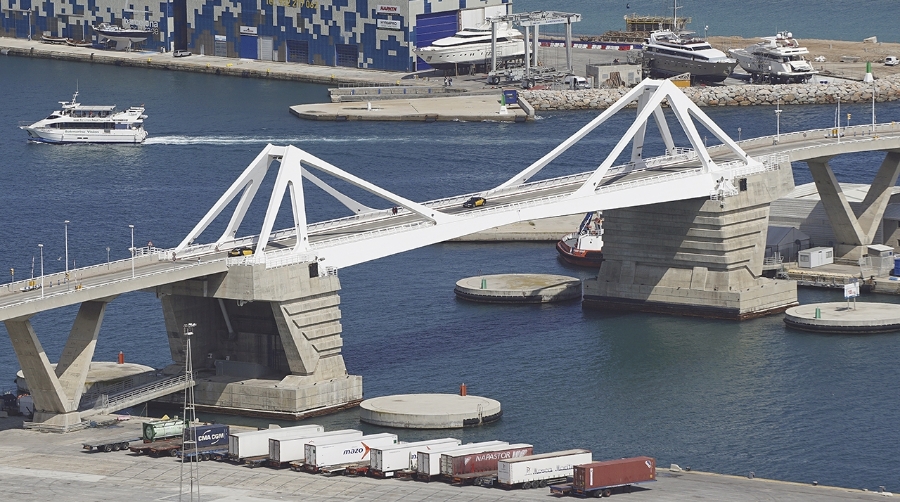 El puente gemelo del puente Porta de Europa mejorará la accesibilidad al muelle Adossat.