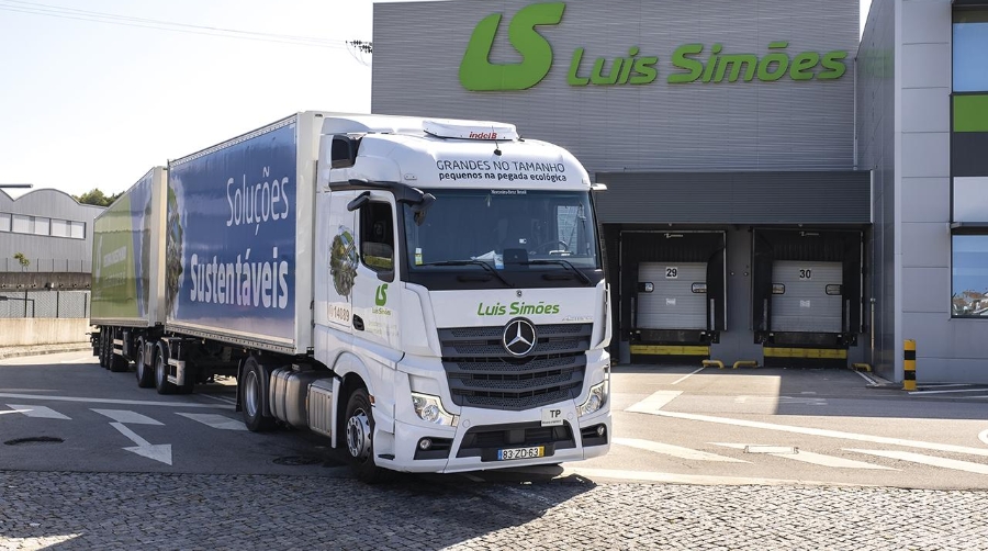 Luís Simões suma nuevos megacamiones en su apuesta por la logística sostenible y
