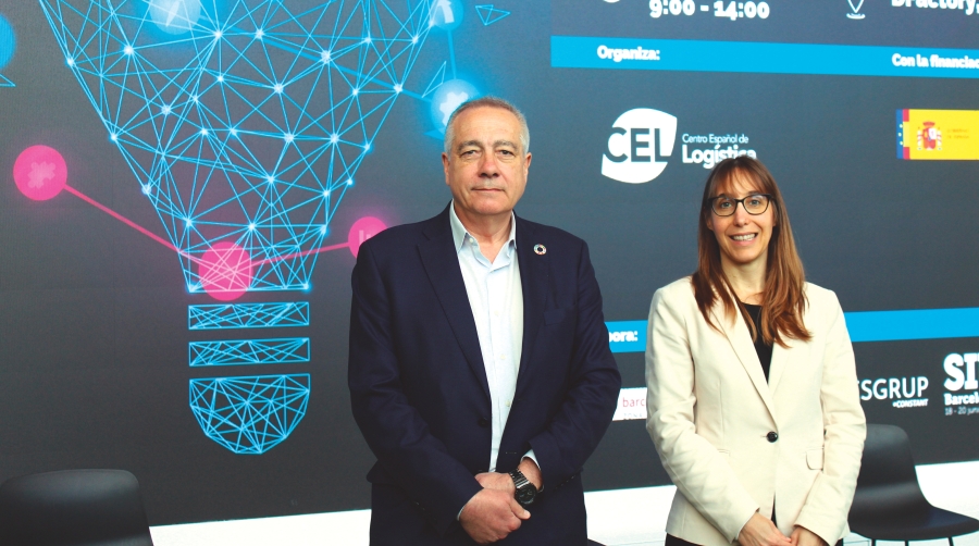 El delegado especial del Estado en el CZFB, Pere Navarro, y la directora de Innovación y desarrollo y delegada en Barcelona del CEL, Gisèle Muño. Foto: J.M.