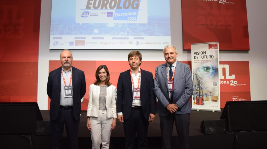 Desde la izquierda, el presidente de ELA, Paolo Bisogni; la presidenta del CEL, Ana González; el director general del CEL, Ramón Garcia; y el eurodiputado, Marco Campomenosi. Foto: Loli Dolz.