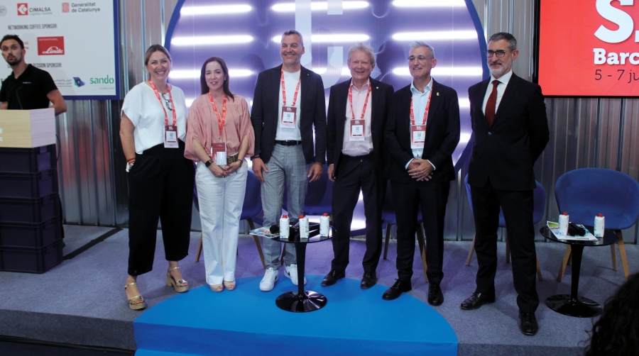 Desde la izquierda: Cristina Rodríguez, Autoridad Portuaria de Valencia; Maruixi Chávez, ORBCOMM; Óscar Calvo, JCV Shipping; Godfried Smit, ESC; Jordi Espín, Transprime; Juan Carlos Hernanz, Cuatrecasas. Foto J.P.