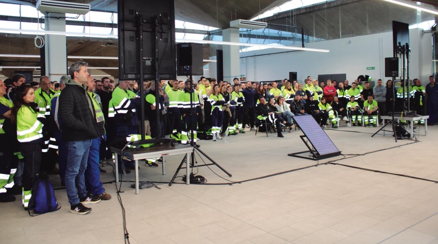 Estibadores y empresas garantizan el servicio ante el incremento de la actividad en Barcelona