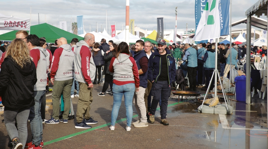 Las pulseras sorteadas dan derecho de acceso a la Fiesta de la Logística de Valencia. Foto D. P.