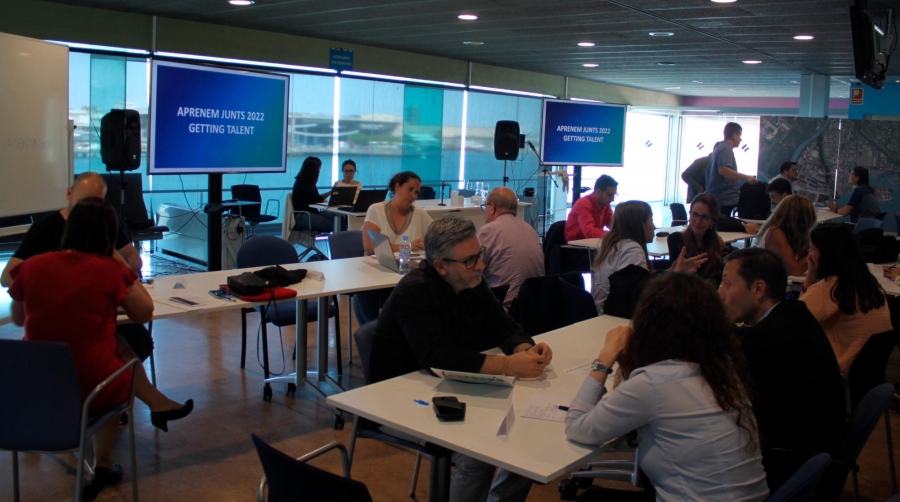 Port de Barcelona y CaixaBank Dualiza fomentan la captación de talento