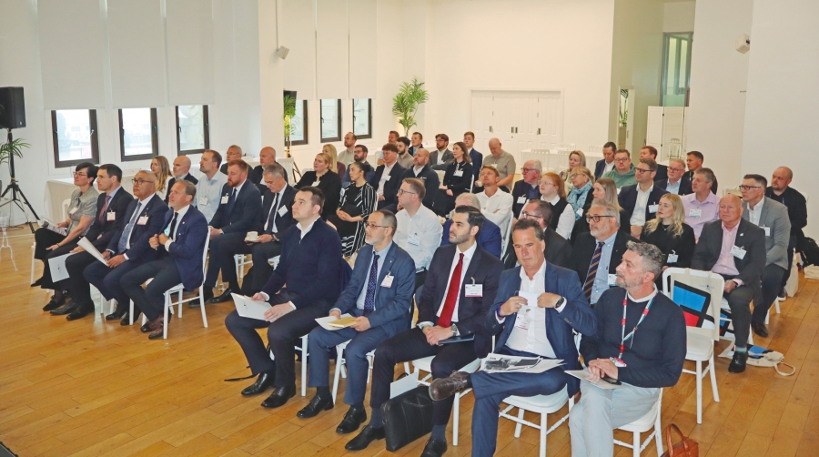 El Puerto de Bilbao muestra en Liverpool su eficiencia logística y capacidad multimodal