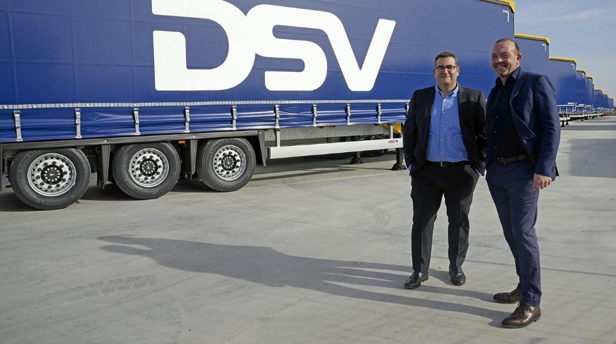 Javier Pablo, Senior Director de FTL &amp; Automoción en España y Flemming Steiness, Senior Director de DSV Global Equipment Services.