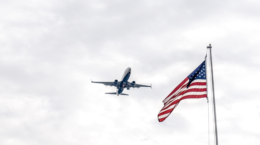 La Comisión de Carga Aérea y Seguridad Logística de Barcelona-Catalunya Centre Logístic (BCL) organizó un webinar bajo el título “Del arancel a la acción: claves legales y logísticas para exportadores catalanes”.