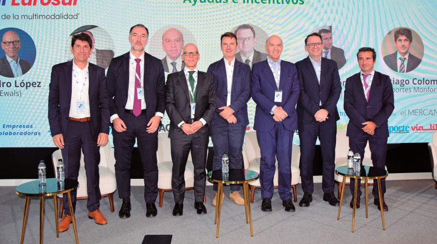 De izquierda a derecha, Santiago Colom (Transportes Monfort), Daniel Lebreton (VIIA), Pedro López (Ewals), Javier Miranda (Transporte XXI), Antonio Pérez (Combiberia), Xavier Jaso (AECOC) y Diego Ruigómez (Samskip). Foto M.C.