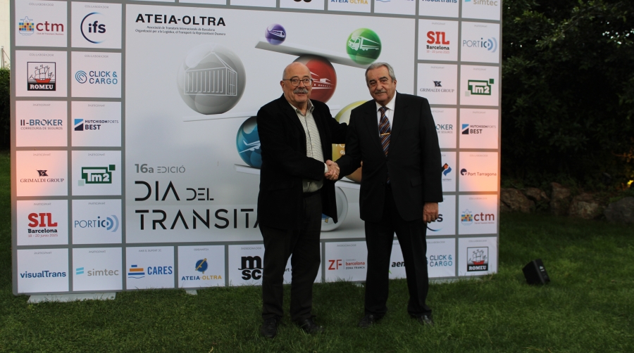 Sanz reclama que si se amplía El Prat “no se olvide la carga”