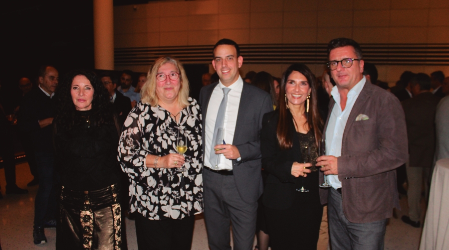 La comunidad portuaria de Barcelona mira hacia un 2026 menos convulso y más estable