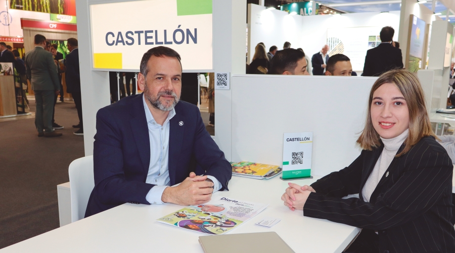 Adolfo Noguero, director Comercial y de Desarrollo de Negocio, y Arancha Barrachina, responsable de Comercial y Marketing de la Autoridad Portuaria de Castellón. Foto J.P.