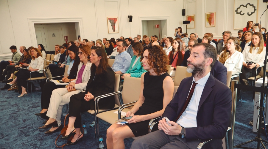 El peso del sector del transporte y la logística en el PIB crece un 6% y ya alcanza el 4,39%