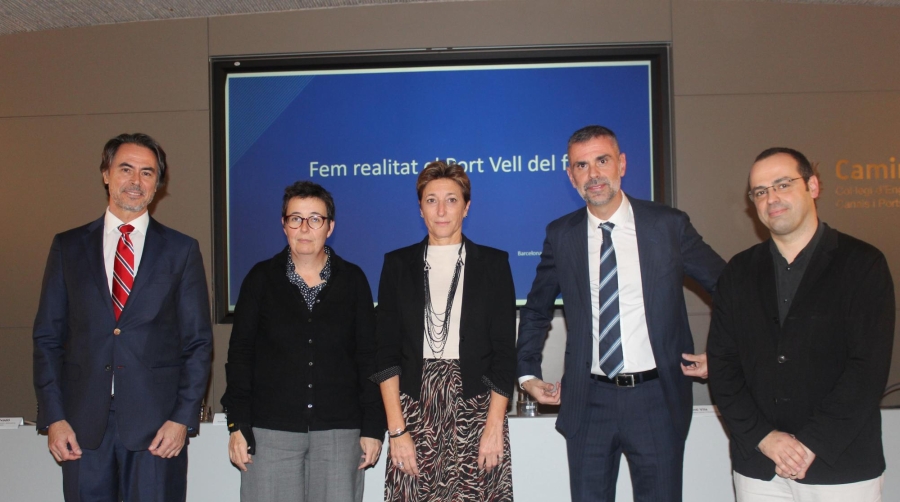 Alfredo Serrano, director general de CLIA España; Maria Buhigas, arquitecta jefa del Ayuntamiento de Barcelona; Carla Salvadó, subdirectora general comercial y márquetin de Port de Barcelona; Santi Vila, presidente de la Fundació Cercle d’Infraestructures y Cristian Bardají, director del área de mobilidad de RACC. Foto J.P.M.