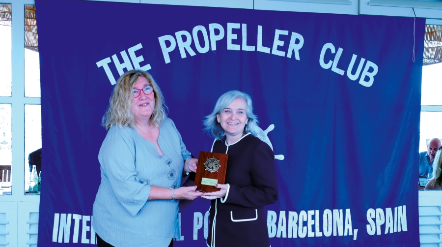 Isabel Blanch, presidenta de Propeller Barcelona, y Ana Arévalo durante el encuentro. Foto: J. M.
