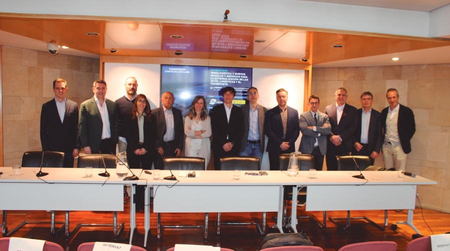Miembros del Comité CEL Catalunya durante su acto de presentación pública. Foto M.V.