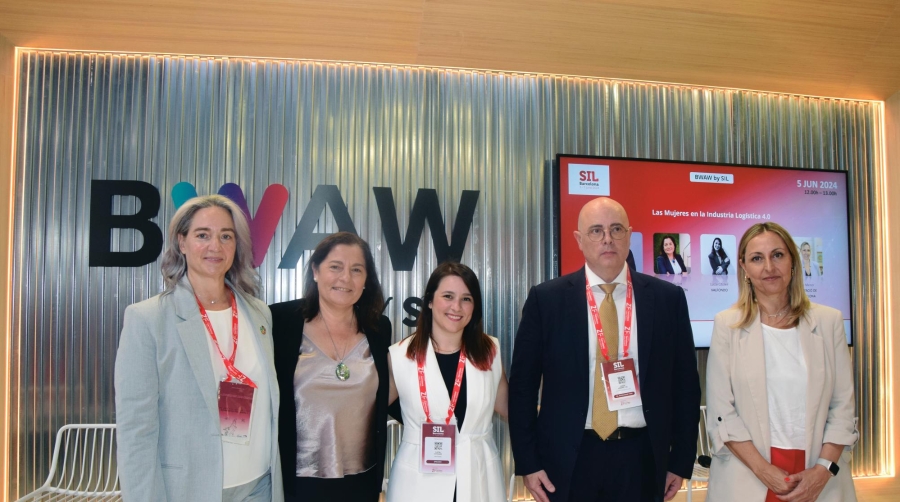Cistina Martín (Usyncro), Isabel Bellot (Grant Thornton España), Lucía Citoler (Valfondo), Jesús Lozano (Lotrans) y Eva Menor (Diputació de Barcelona). Foto M.C.