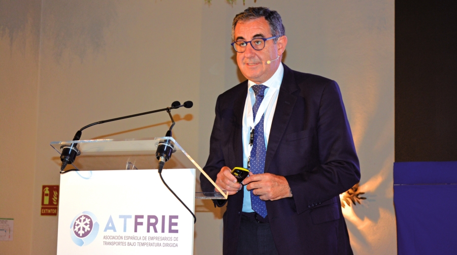 Carmelo González, presidente del CNTC, durante su intervención ayer en el Congreso de ATFRIE. Foto J.C.P.