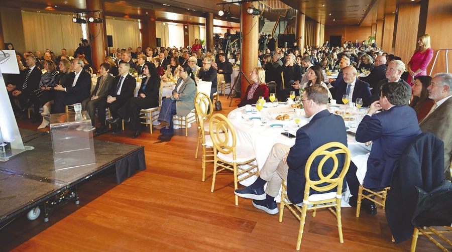 La Generalitat Valenciana estudia la creación de nuevas zonas logísticas