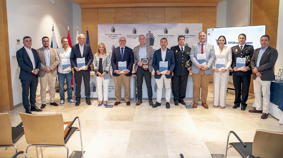 El buque atracó en el puerto de Santa Cruz de Tenerife tras un operativo que involucró a más de seiscientos profesionales y numerosos recursos técnicos.